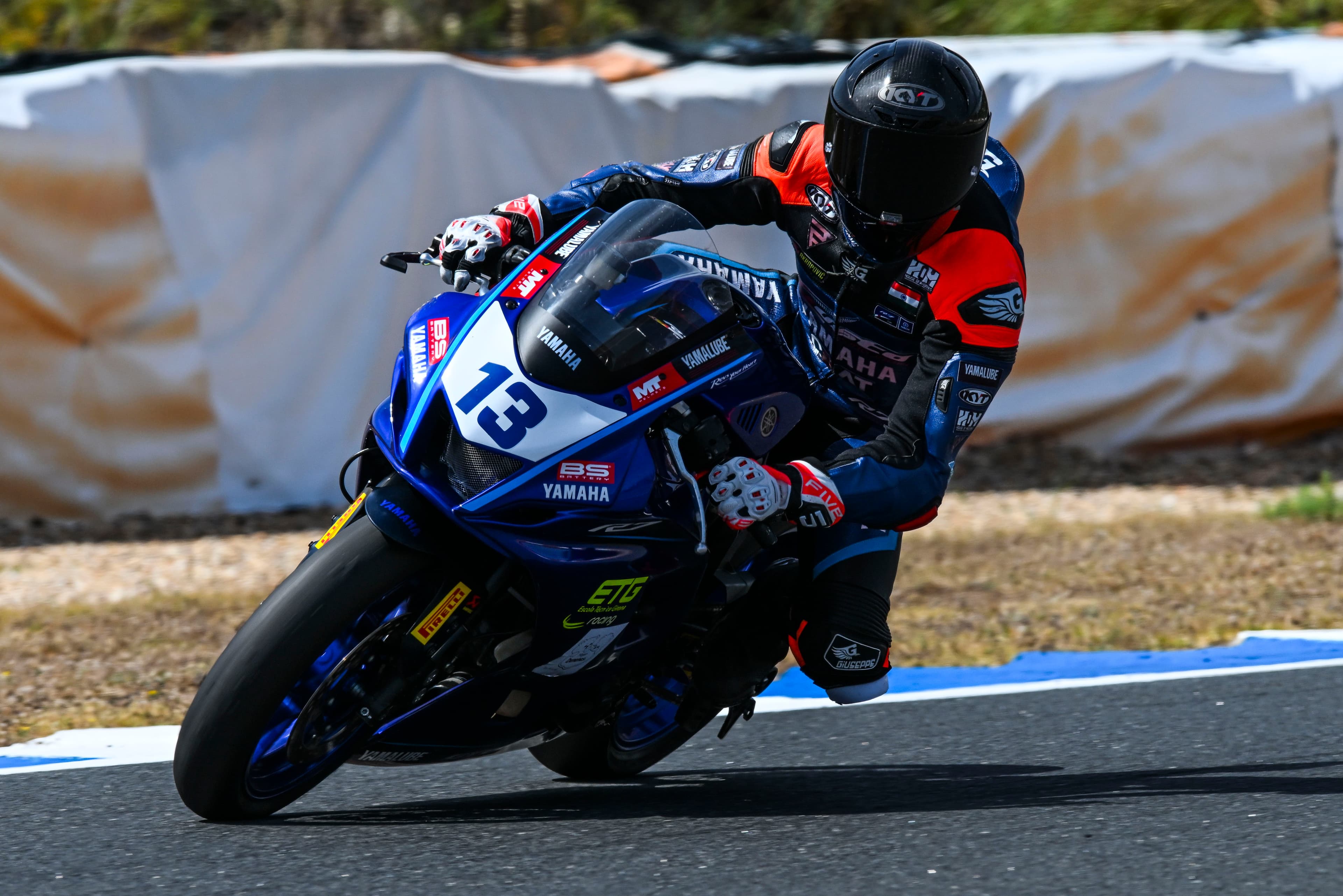 Round 7 — Paddock Smile